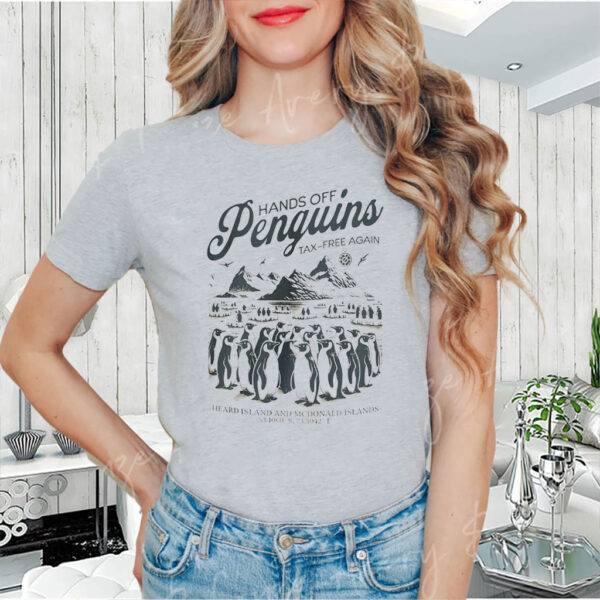 Penguins Against Tariffs Funny Trump Tariffs 2025 T-Shirt