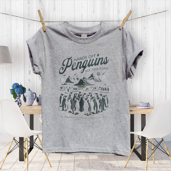 Penguins Against Tariffs Funny Trump Tariffs 2025 T-Shirt