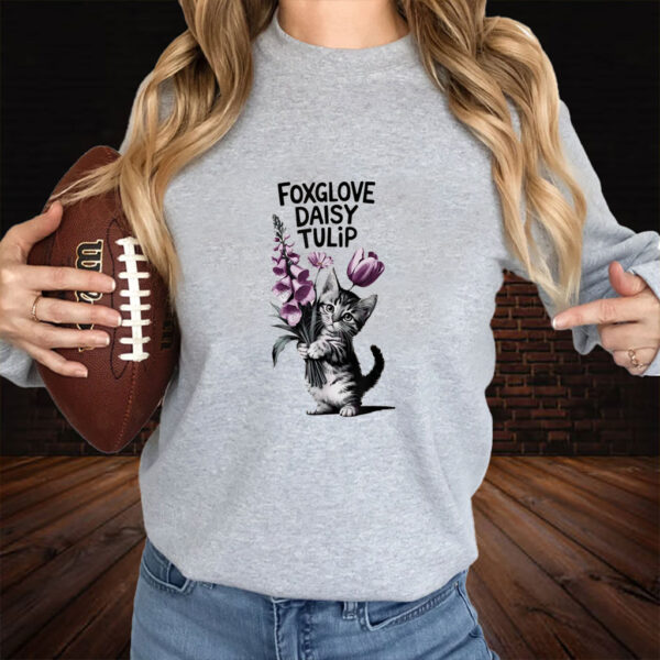 Flowers Foxglove Daisy Tulip, Cat Anti Trump 2025 T-Shirt