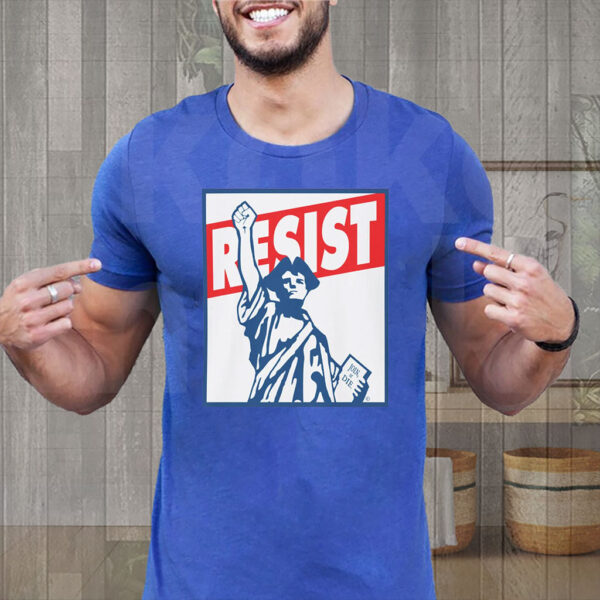 Resist! Statue of Liberty 2025 T-Shirt